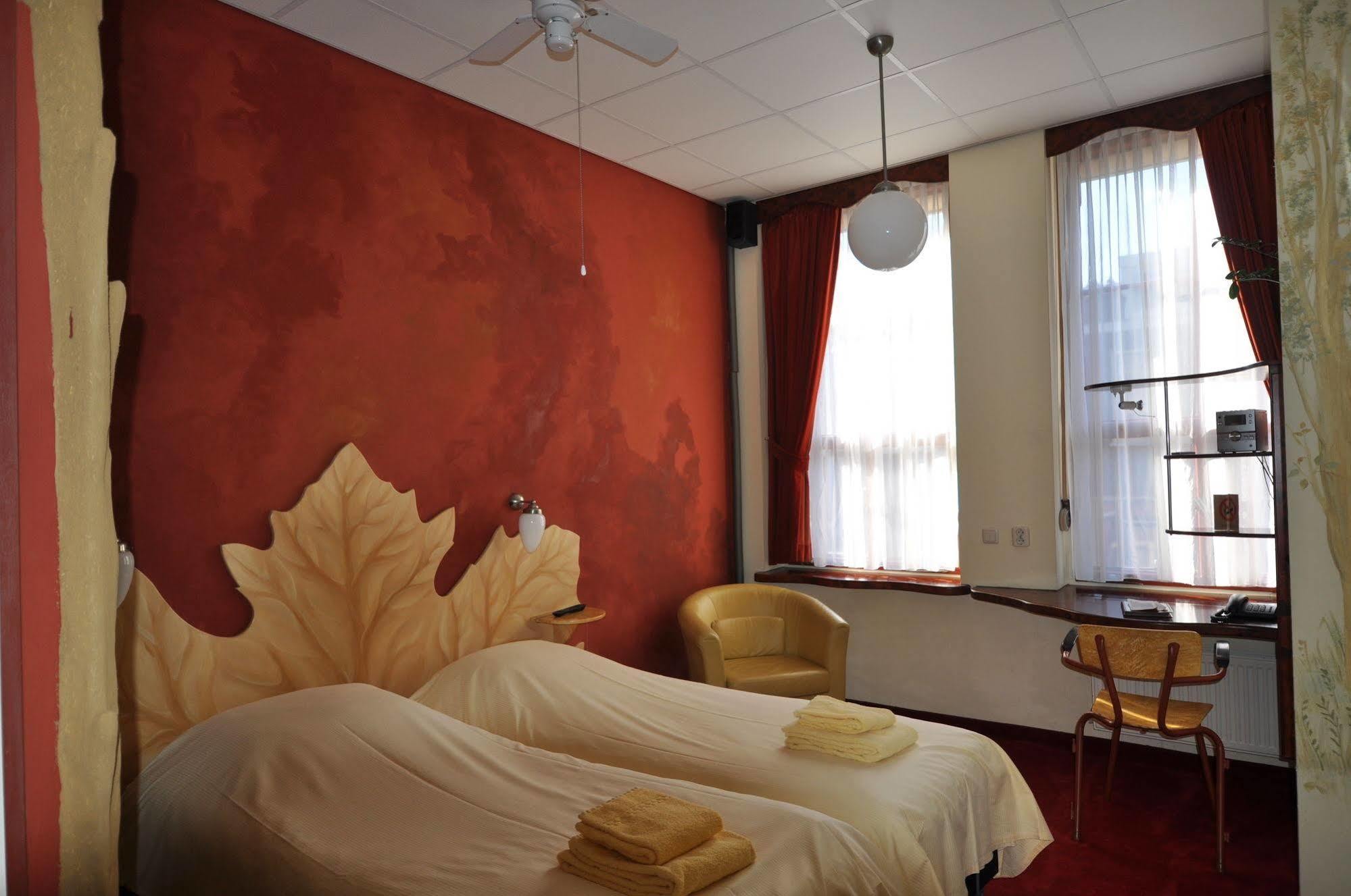 Hotel De Plataan Delft Centrum Ngoại thất bức ảnh